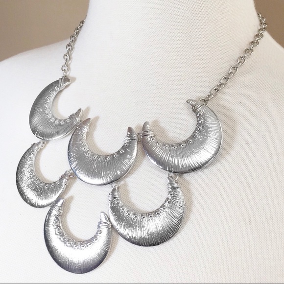 Large Crescent Cluster Bib Necklace Earrings Set - Picture 2 of 3